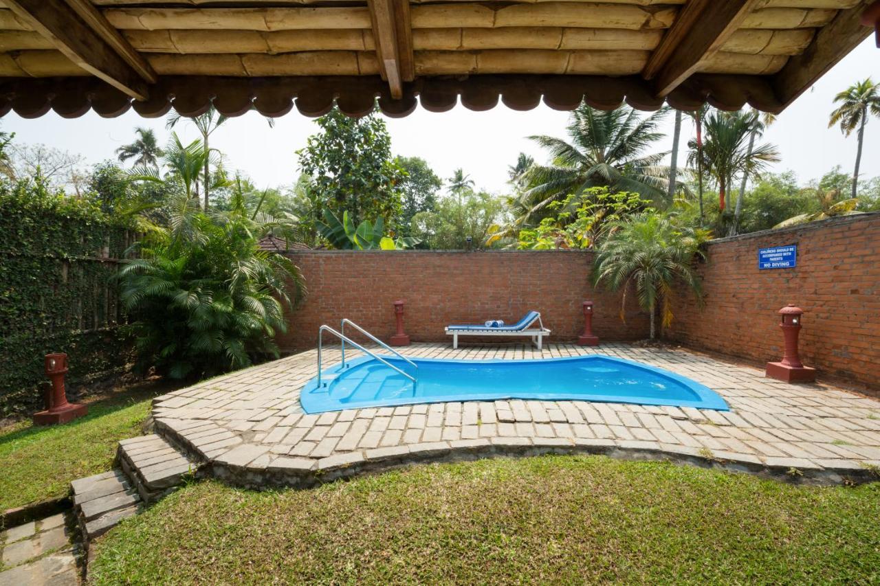 Abad Whispering Palms Kumarakom