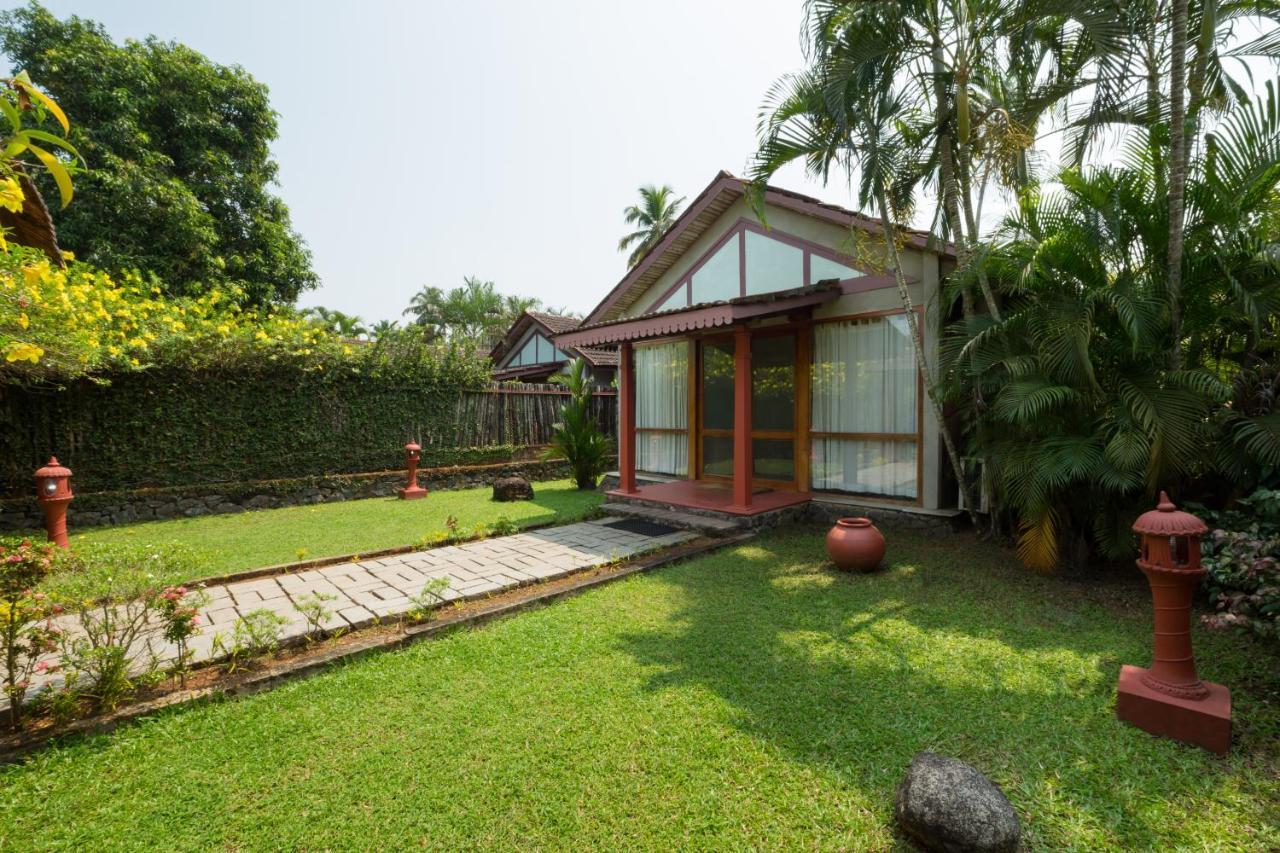 Abad Whispering Palms सहारा 4*