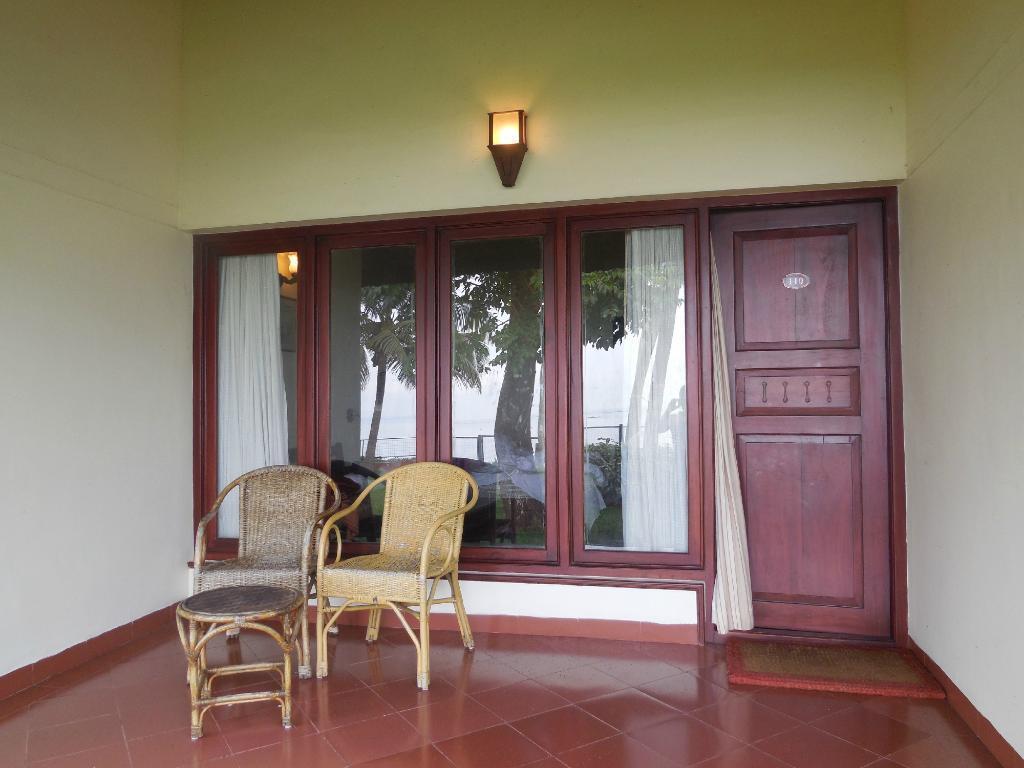 Abad Whispering Palms सहारा 4*